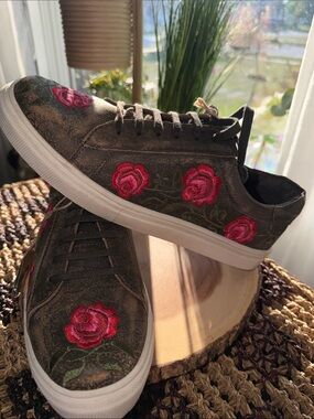 Roper Madeline Rose Embroidered Brown Leather Sneakers Women’s 10 NWT